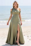 Olive A Line Vestido de dama de honor largo plisado con hombros fríos