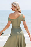 Olive A Line Vestido de dama de honor largo plisado con hombros fríos