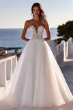 Vestido de novia palabra de honor de tul de encaje marfil de una línea