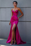 Vestido de fiesta largo de sirena sin tirantes fucsia con abertura