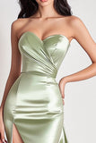 Dusty Sage Mermaid Vestido de fiesta largo sin tirantes con abertura