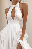 Vestido formal largo blanco con volantes halter de línea A con abertura alta