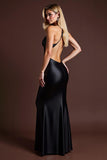 Vestido formal largo con abertura y tirantes finos negros
