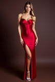 Vestido formal largo con abertura de tirantes finos rojos
