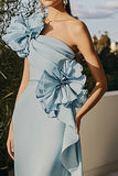 Vestido formal sirena azul cielo con hombros fríos y volantes