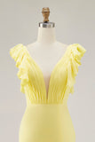 Vestido formal amarillo con volantes de sirena con escote en V y abertura