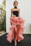 Vestido formal largo sin tirantes alto y bajo negro rosa con volantes