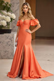Vestido de fiesta con volantes de sirena naranja con hombros descubiertos