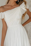 Vestido blanco boho fruncido con hombros descubiertos
