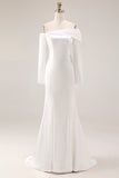 Vestido de novia sirena blanco con hombros descubiertos y manga larga