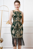 Vestido negro brillante con flecos con cuello de barco dorado con flecos de la década de 1920