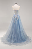 Azul empolvado Una línea sin tirantes Corsé transparente con cuentas Vestido de fiesta largo con abertura