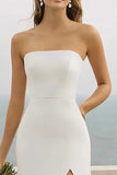 Vestido de novia sin tirantes con abertura