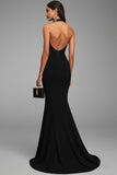 Vestido formal largo de satén halter negro sirena con abertura