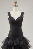 Vestido formal negro de organza con volantes alto y bajo
