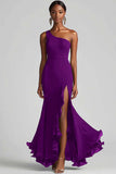 Vestido formal de sirena de gasa negra de un hombro con abertura