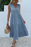Vestido de verano negro con escote en V y botones
