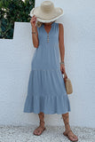 Vestido de verano negro con escote en V y botones