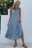 Vestido de verano negro con escote en V y botones
