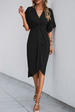 Vestido de verano negro con escote en V y medias mangas