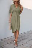 Vestido de verano negro con escote en V y medias mangas