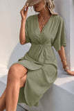 Vestido de verano negro con escote en V y medias mangas