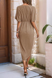 Vestido de verano negro con escote en V y medias mangas