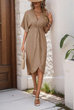 Vestido de verano negro con escote en V y medias mangas