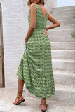 Vestido de verano de línea A con escote en V floral verde