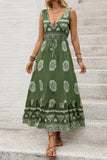 Vestido largo de verano con estampado verde militar de una línea