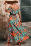 Vestido de verano con estampado verde naranja con abertura y hombros descubiertos
