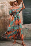 Vestido de verano con estampado verde naranja con abertura y hombros descubiertos