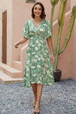 Vestido de verano con escote en V estampado verde