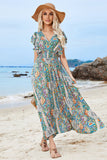 Vestido de verano verde con estampado de mangas abullonadas y abertura