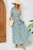 Vestido de verano de una línea con estampado verde y fajín