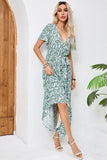 Vestido de verano de una línea con estampado verde y fajín