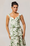 Vestido largo de dama de honor largo con corsé floral verde con volantes