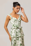 Vestido largo de dama de honor largo con corsé floral verde con volantes