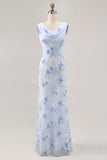 Vestido largo de invitada de boda con cuello de campana de flor azul