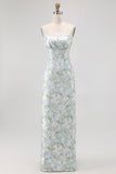 Vestido largo de dama de honor floral pastel de satén con tirantes finos azules con bolsillos