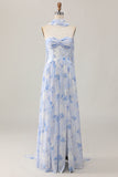 Vestido de invitada de boda estampado en línea A con flores azules sin tirantes con abertura