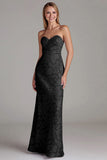 Vestido largo de dama de honor azul empolvado con vaina sin tirantes