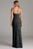 Vestido largo de dama de honor azul empolvado con vaina sin tirantes