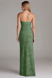 Vestido largo de dama de honor azul empolvado con vaina sin tirantes