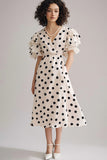 Vestido de cóctel con escote en V y manga corta Ivory Black Dot A Line