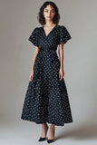 Negro Blanco A Line Escote en V Vestido Largo de Lunares