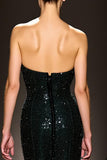 Vestido de noche de sirena sin tirantes con lentejuelas negras brillantes