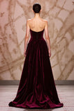Vestido largo de noche de novia de terciopelo rojo oscuro con abertura