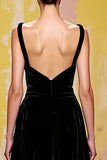 Vestido de noche largo de terciopelo negro simple