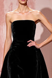 Vestido de noche de terciopelo simple sin tirantes negro